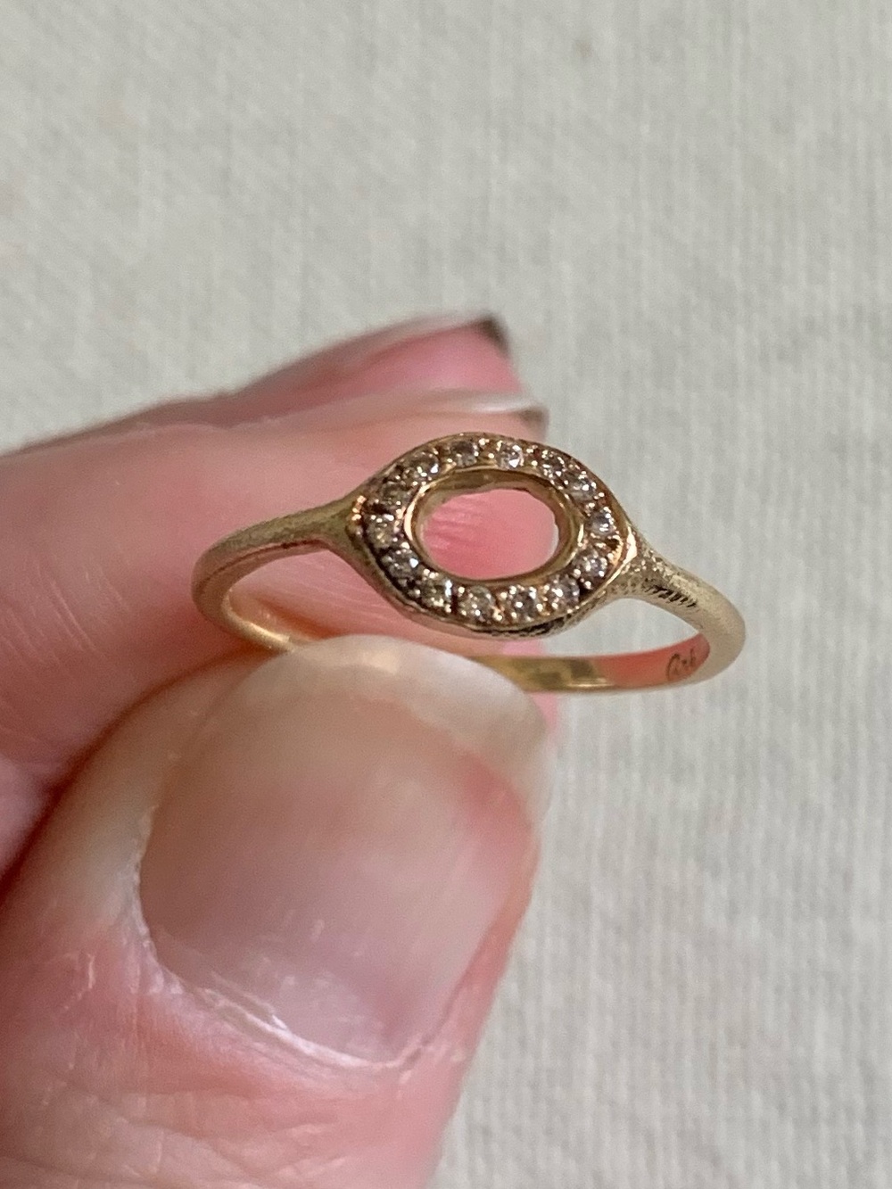 Ariko oval ring 14k yellow gold with brown diamonds. Like new. size 6.5 - Picture 12 of 15
